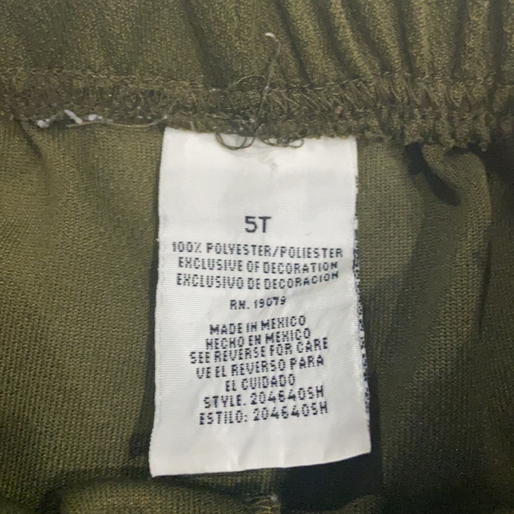 2 Pairs of Shorts < - Picture 3 of 3